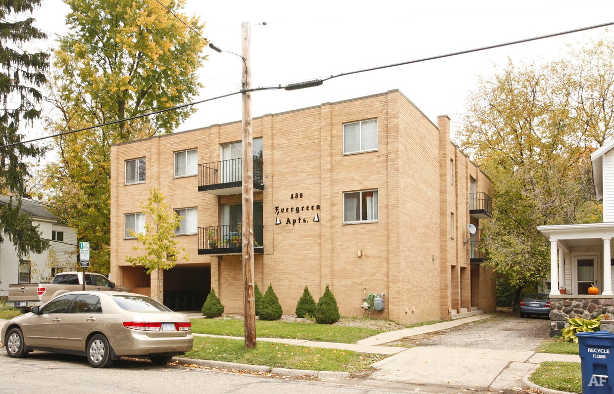 Evergreen Apartments | Ann Arbor