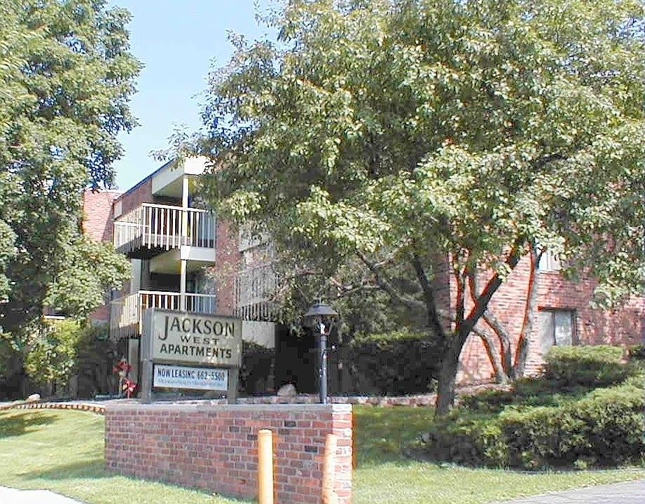 Jackson West Apartments | Ann Arbor